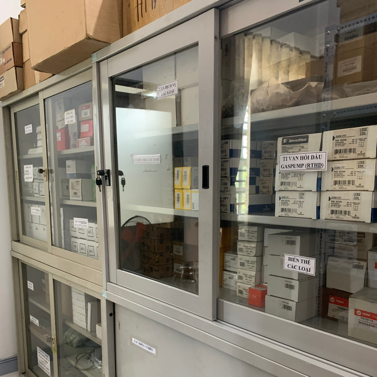 phu-tung-chiller-chinh-hang